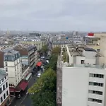 Vue Sur La Tour Eiffel